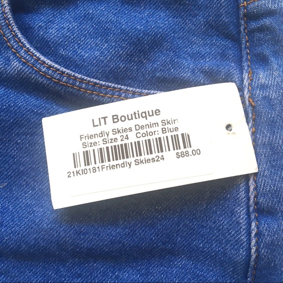 ✨Perfect Denim Mini Skirt by BLANK NYC - Picture 3 of 3